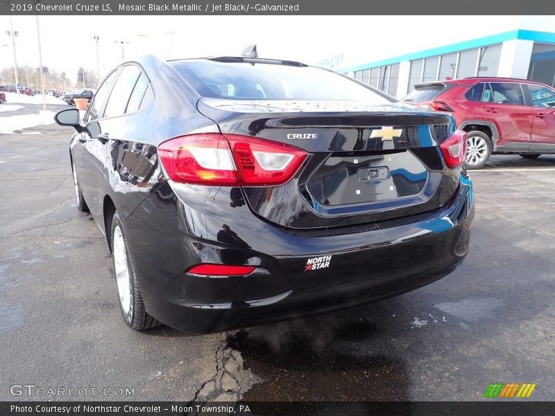 Mosaic Black Metallic / Jet Black/­Galvanized 2019 Chevrolet Cruze LS