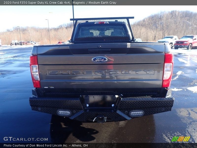 Magnetic / Medium Earth Gray 2020 Ford F350 Super Duty XL Crew Cab 4x4
