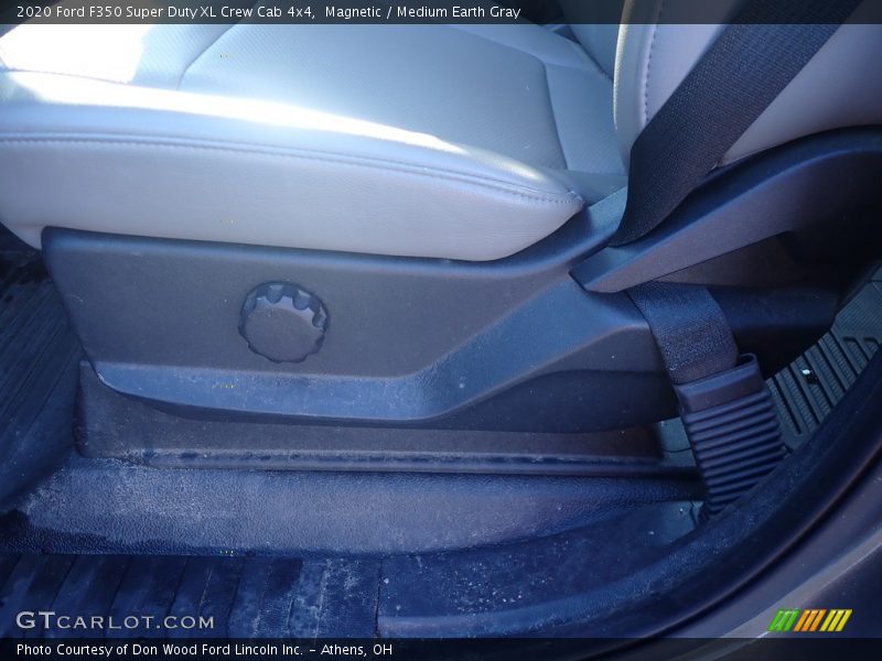 Magnetic / Medium Earth Gray 2020 Ford F350 Super Duty XL Crew Cab 4x4
