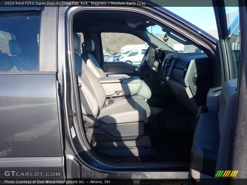 Magnetic / Medium Earth Gray 2020 Ford F350 Super Duty XL Crew Cab 4x4