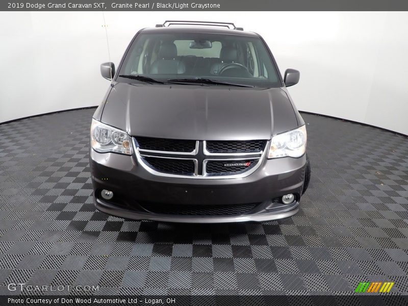Granite Pearl / Black/Light Graystone 2019 Dodge Grand Caravan SXT