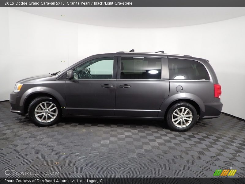 Granite Pearl / Black/Light Graystone 2019 Dodge Grand Caravan SXT