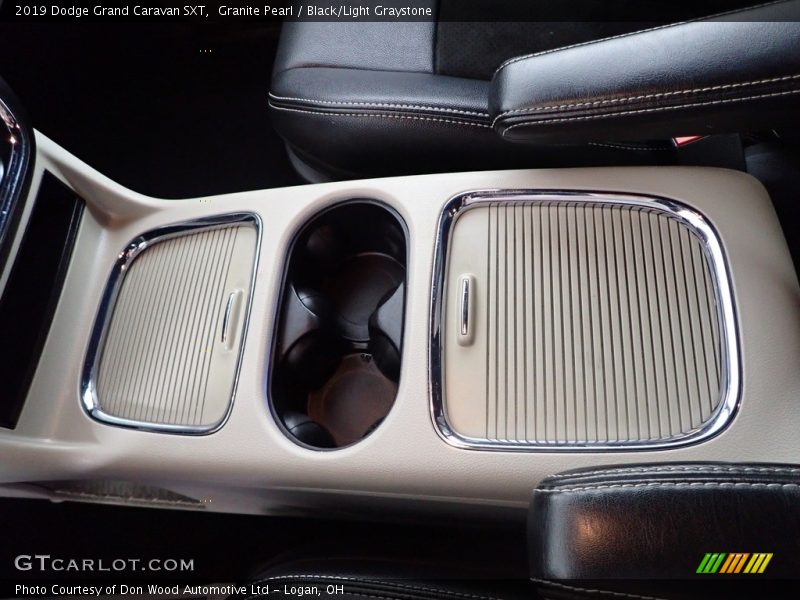 Granite Pearl / Black/Light Graystone 2019 Dodge Grand Caravan SXT