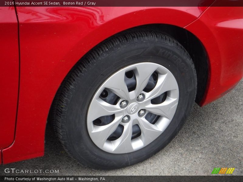 Boston Red / Gray 2016 Hyundai Accent SE Sedan