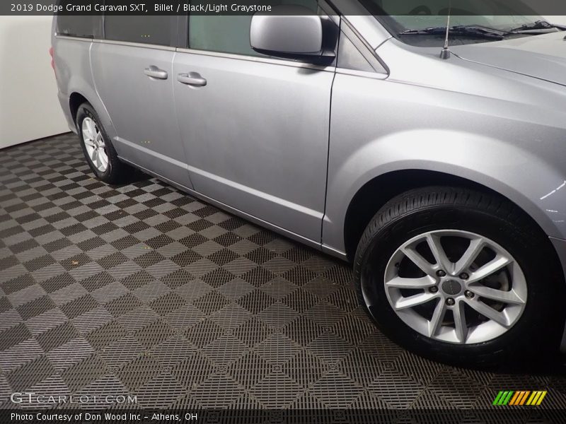 Billet / Black/Light Graystone 2019 Dodge Grand Caravan SXT
