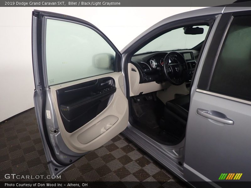 Billet / Black/Light Graystone 2019 Dodge Grand Caravan SXT