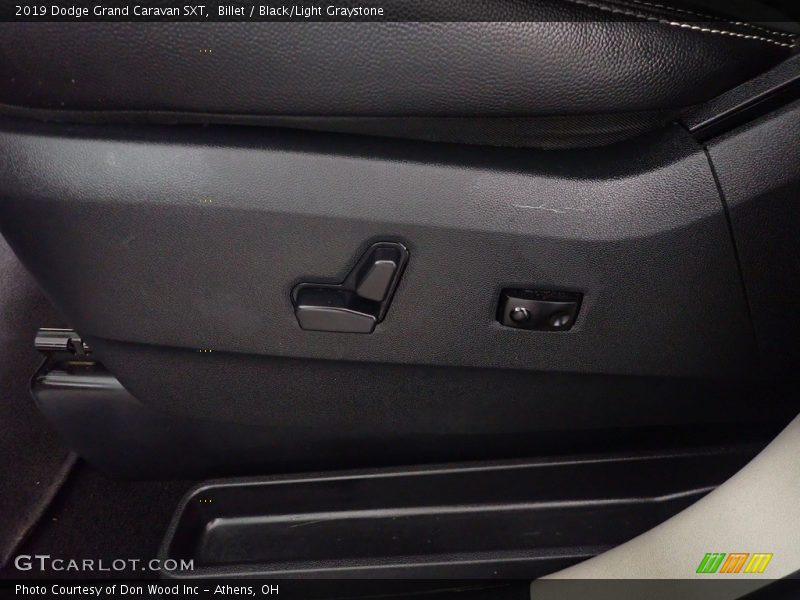 Billet / Black/Light Graystone 2019 Dodge Grand Caravan SXT