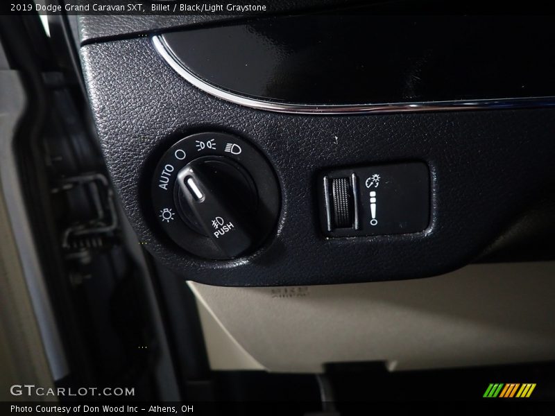 Billet / Black/Light Graystone 2019 Dodge Grand Caravan SXT