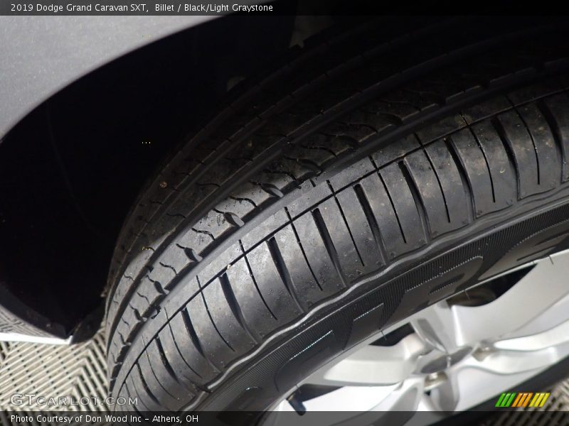 Billet / Black/Light Graystone 2019 Dodge Grand Caravan SXT