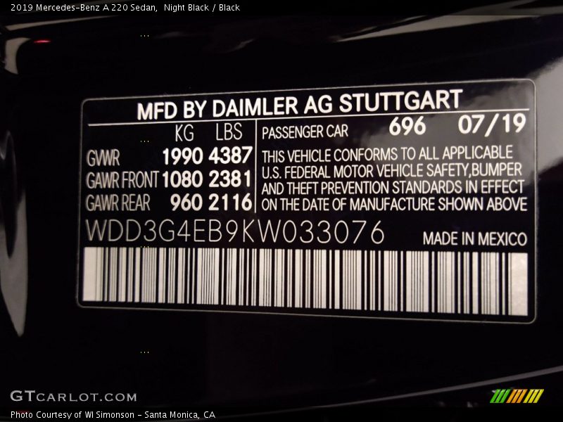 Night Black / Black 2019 Mercedes-Benz A 220 Sedan