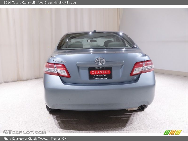 Aloe Green Metallic / Bisque 2010 Toyota Camry LE