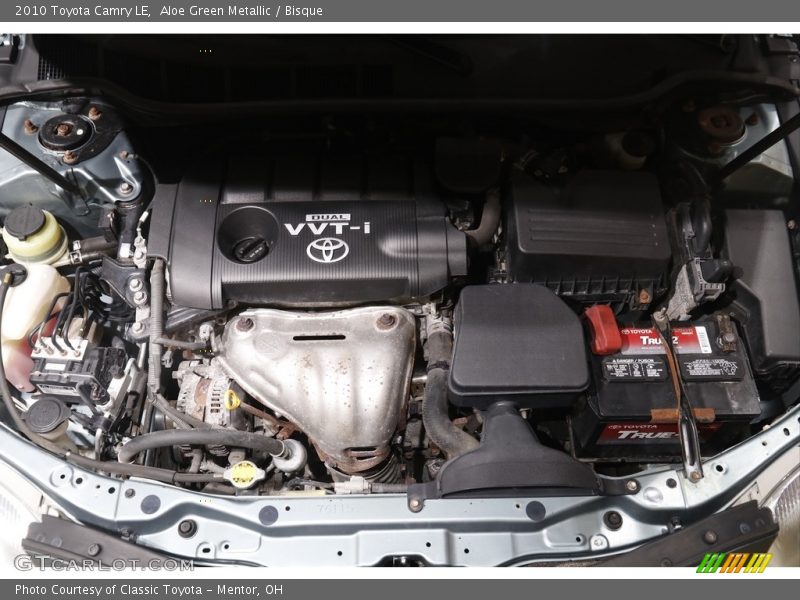 Aloe Green Metallic / Bisque 2010 Toyota Camry LE