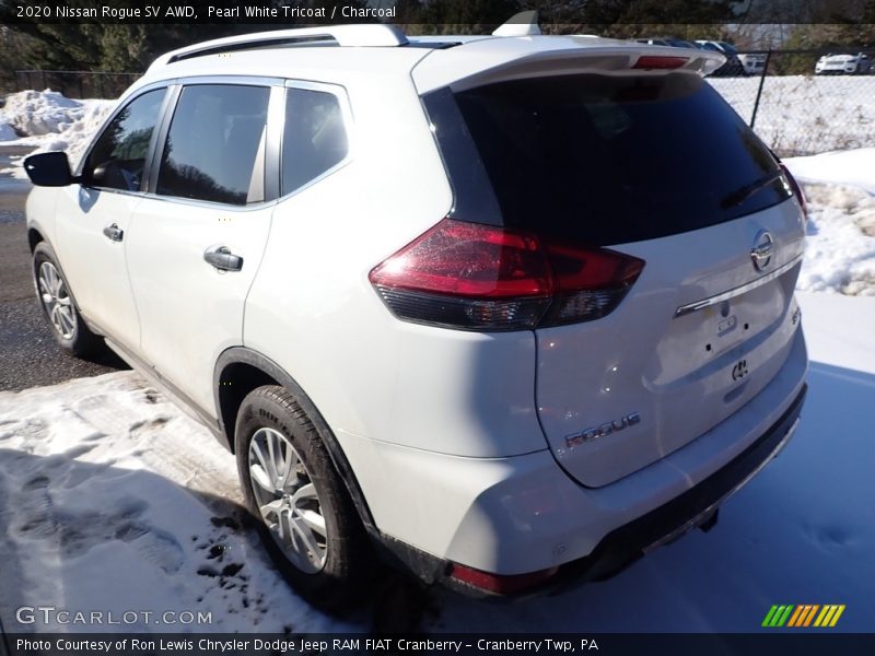 Pearl White Tricoat / Charcoal 2020 Nissan Rogue SV AWD