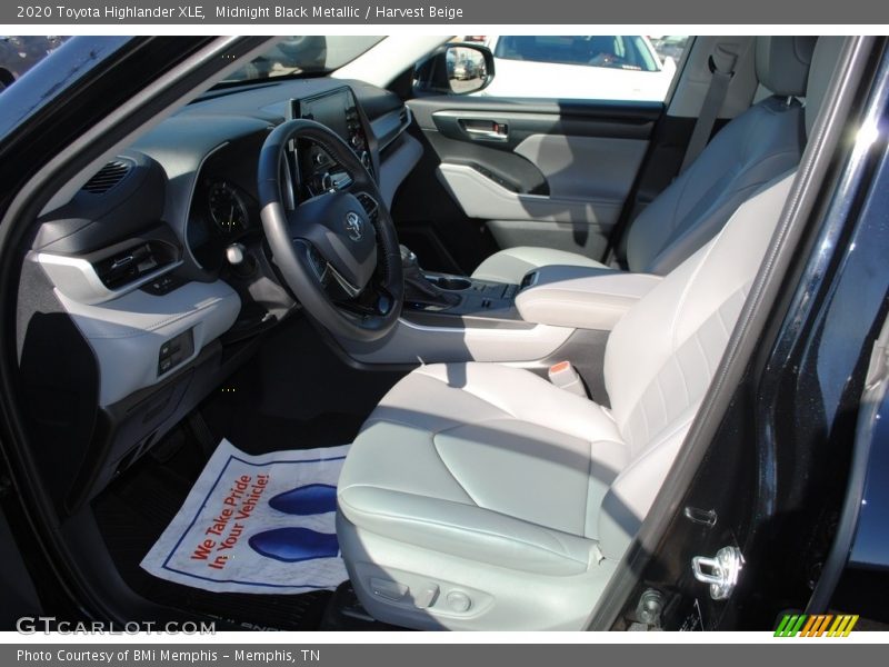 Midnight Black Metallic / Harvest Beige 2020 Toyota Highlander XLE