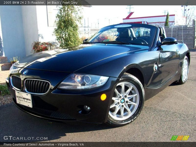 Jet Black / Pearl Grey 2005 BMW Z4 2.5i Roadster