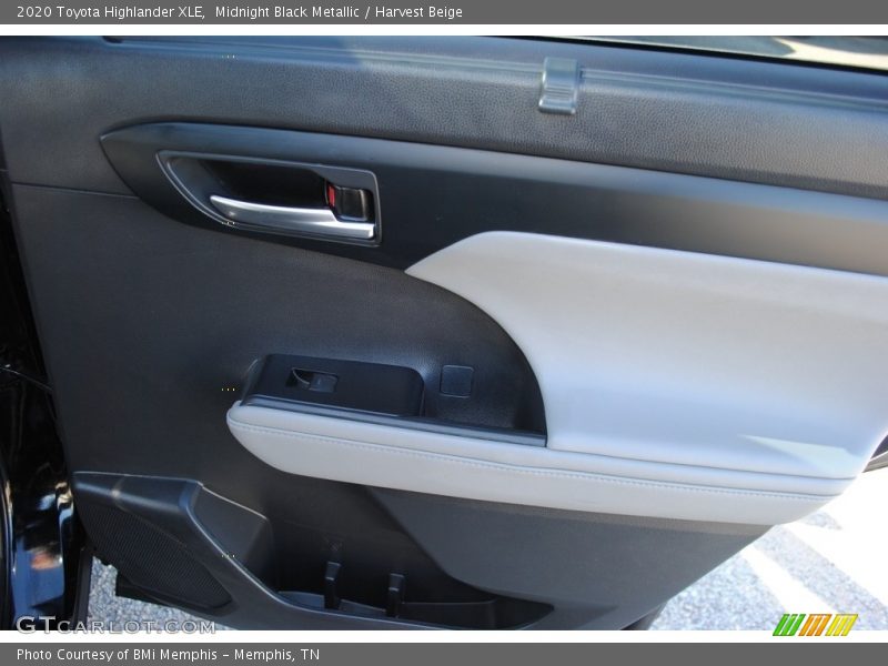 Midnight Black Metallic / Harvest Beige 2020 Toyota Highlander XLE