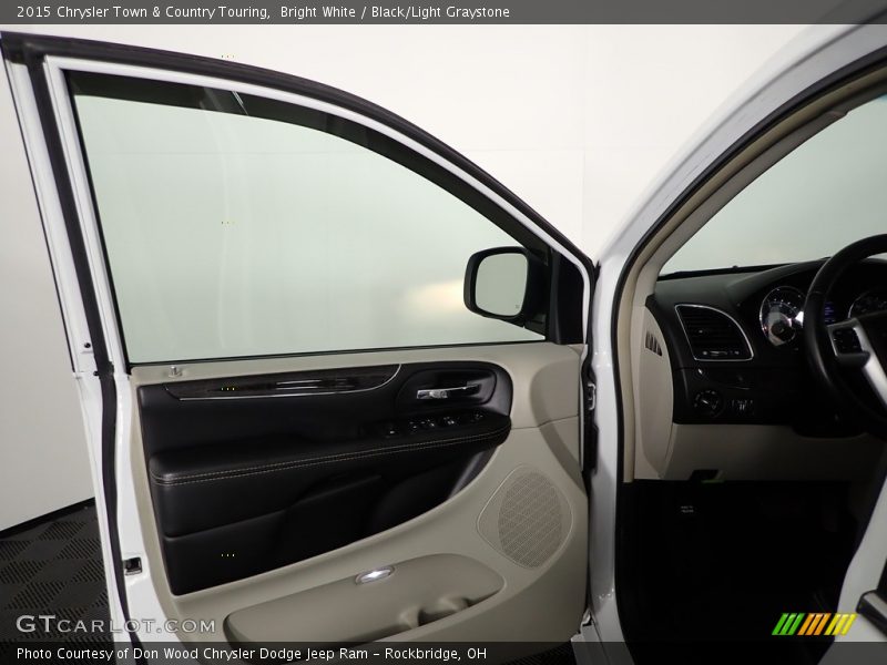 Bright White / Black/Light Graystone 2015 Chrysler Town & Country Touring