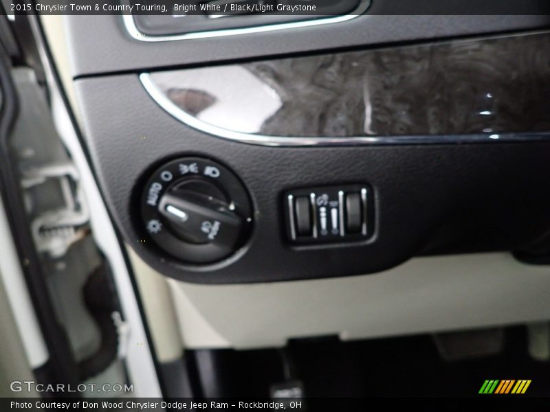 Bright White / Black/Light Graystone 2015 Chrysler Town & Country Touring