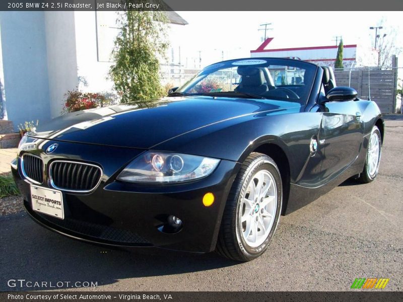 Jet Black / Pearl Grey 2005 BMW Z4 2.5i Roadster