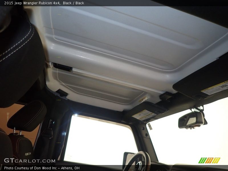 Black / Black 2015 Jeep Wrangler Rubicon 4x4