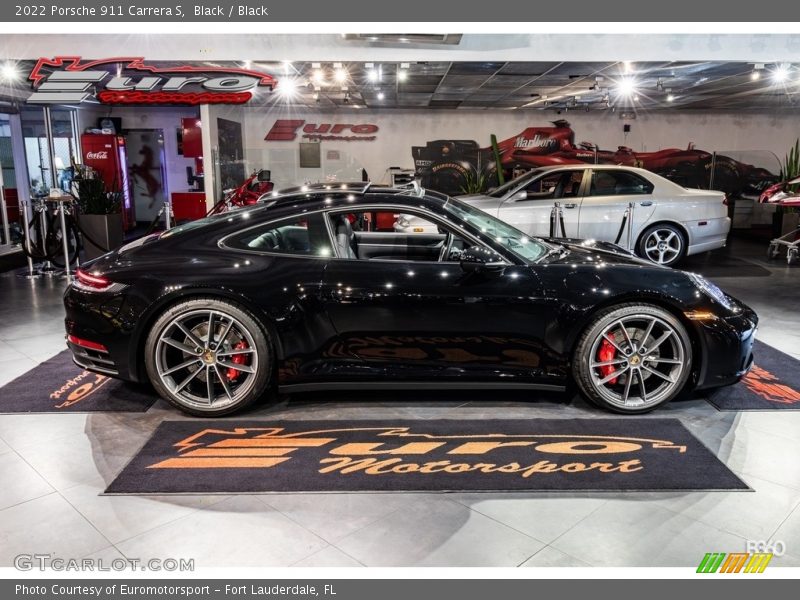 Black / Black 2022 Porsche 911 Carrera S
