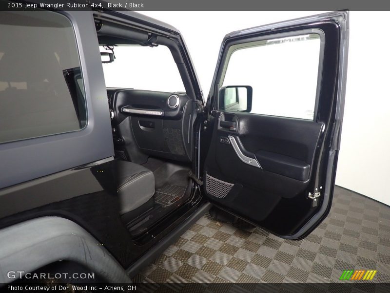 Black / Black 2015 Jeep Wrangler Rubicon 4x4