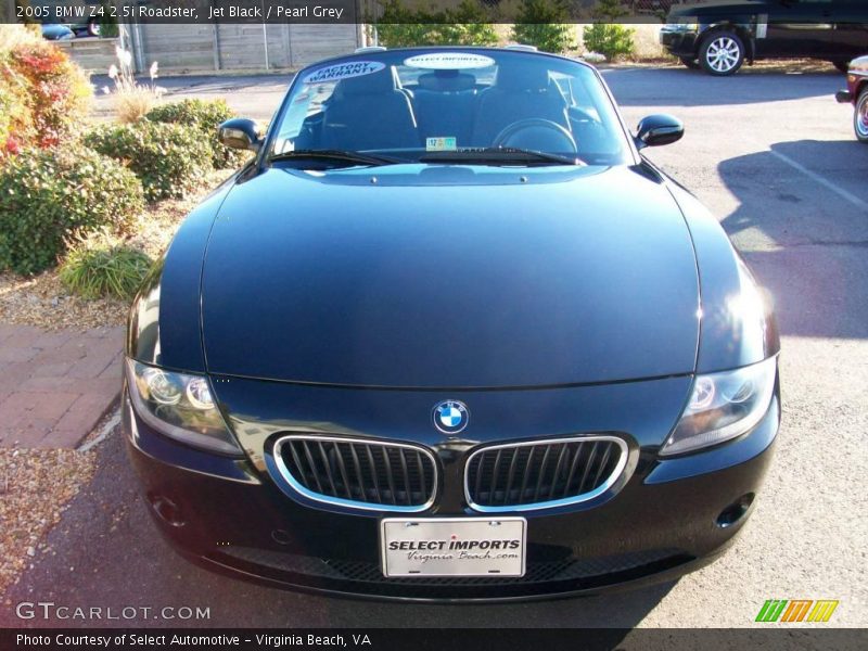 Jet Black / Pearl Grey 2005 BMW Z4 2.5i Roadster
