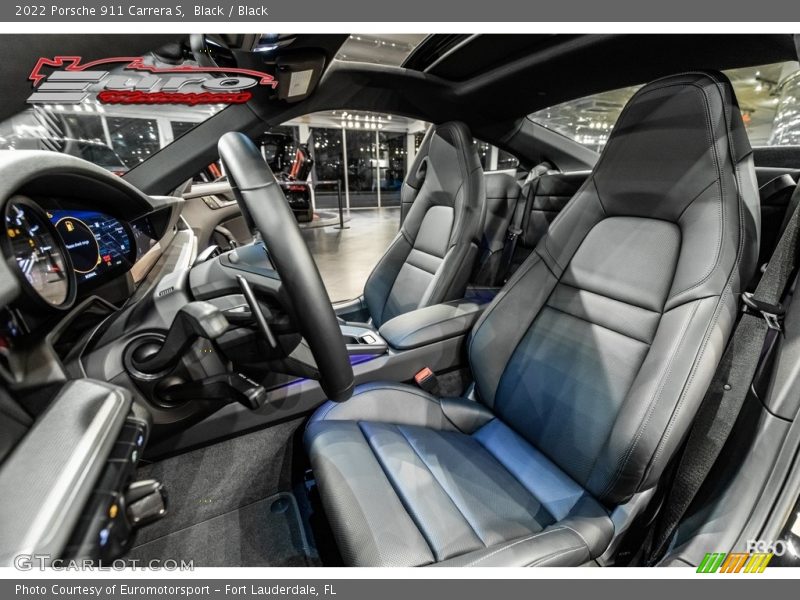 Front Seat of 2022 911 Carrera S