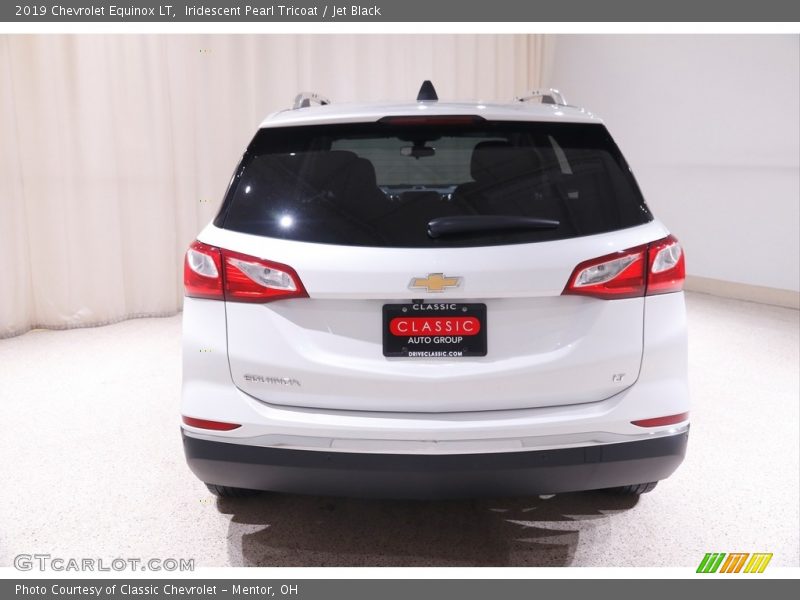 Iridescent Pearl Tricoat / Jet Black 2019 Chevrolet Equinox LT