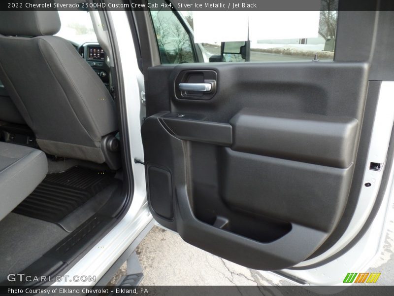 Silver Ice Metallic / Jet Black 2022 Chevrolet Silverado 2500HD Custom Crew Cab 4x4