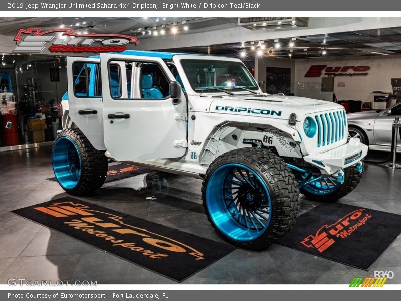 Bright White / Dripicon Teal/Black 2019 Jeep Wrangler Unlimited Sahara 4x4 Dripicon