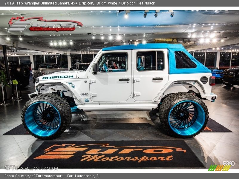 Bright White / Dripicon Teal/Black 2019 Jeep Wrangler Unlimited Sahara 4x4 Dripicon