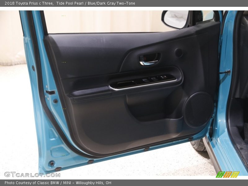 Tide Pool Pearl / Blue/Dark Gray Two-Tone 2018 Toyota Prius c Three