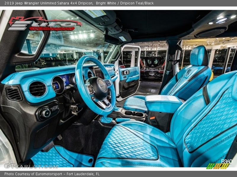 Bright White / Dripicon Teal/Black 2019 Jeep Wrangler Unlimited Sahara 4x4 Dripicon