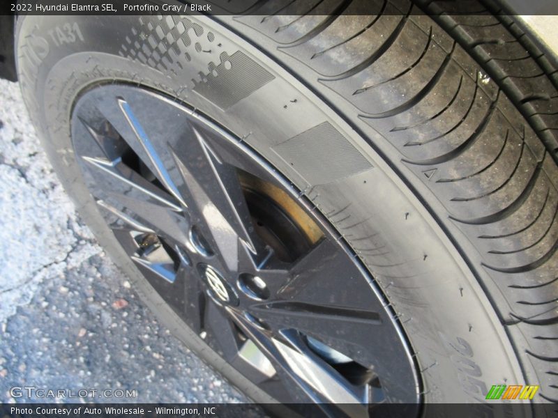 Portofino Gray / Black 2022 Hyundai Elantra SEL