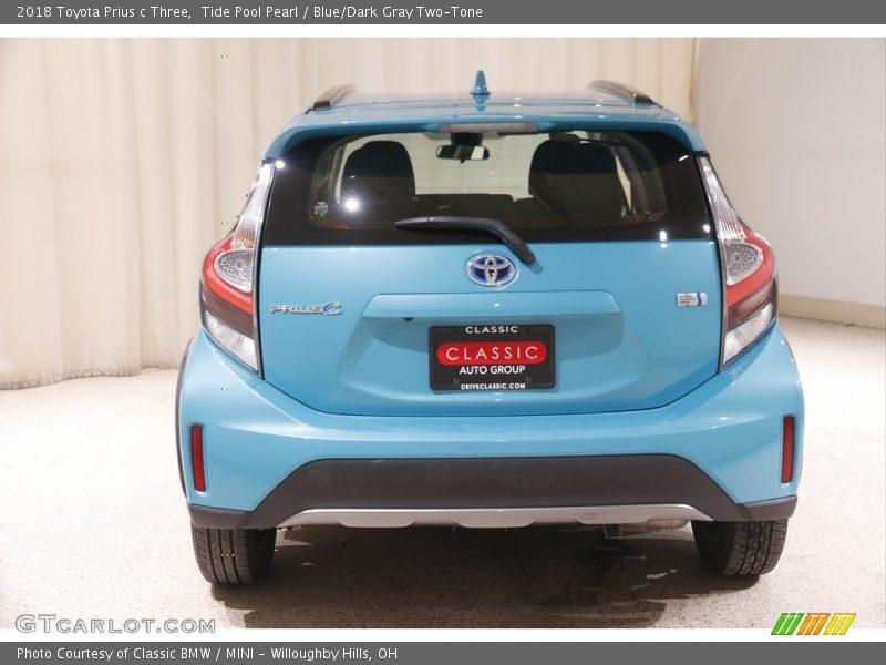 Tide Pool Pearl / Blue/Dark Gray Two-Tone 2018 Toyota Prius c Three