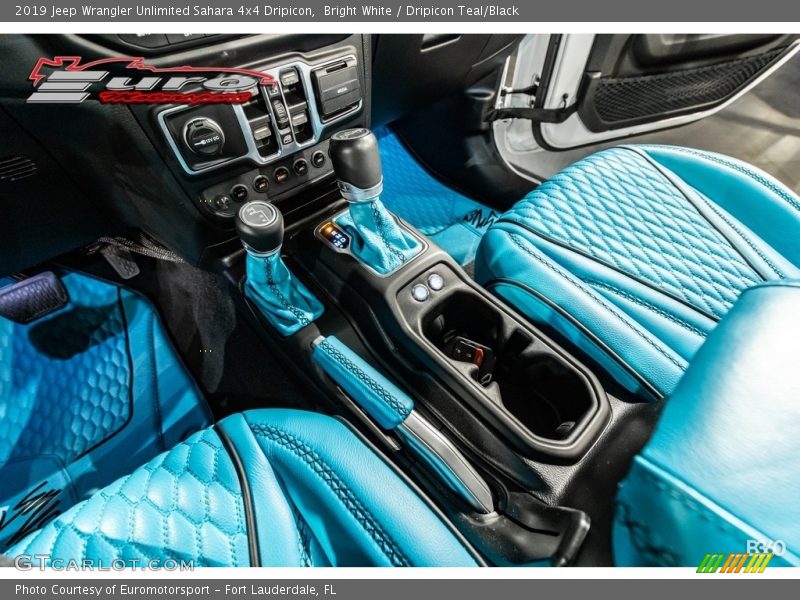 Bright White / Dripicon Teal/Black 2019 Jeep Wrangler Unlimited Sahara 4x4 Dripicon