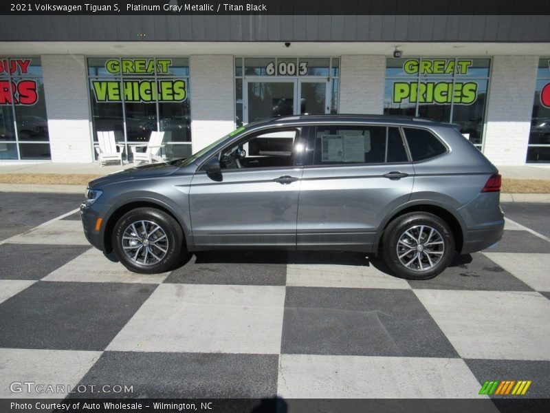Platinum Gray Metallic / Titan Black 2021 Volkswagen Tiguan S