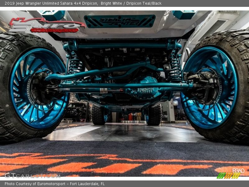 Bright White / Dripicon Teal/Black 2019 Jeep Wrangler Unlimited Sahara 4x4 Dripicon