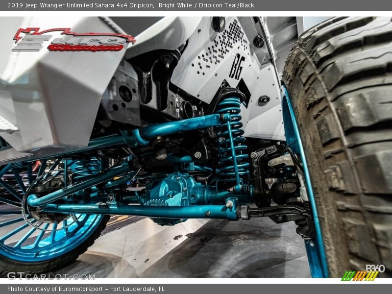 Bright White / Dripicon Teal/Black 2019 Jeep Wrangler Unlimited Sahara 4x4 Dripicon