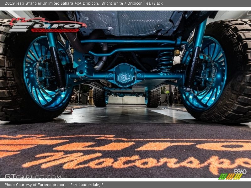 Bright White / Dripicon Teal/Black 2019 Jeep Wrangler Unlimited Sahara 4x4 Dripicon