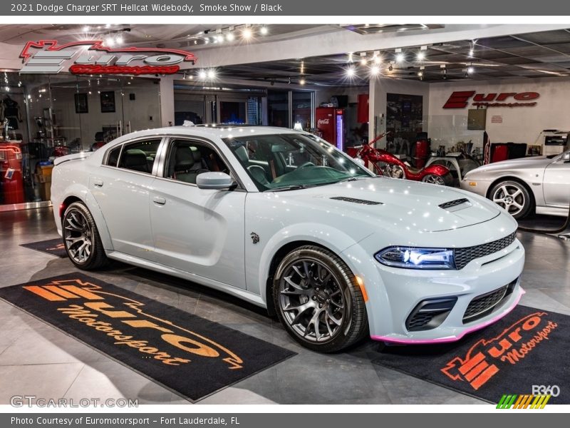Front 3/4 View of 2021 Charger SRT Hellcat Widebody