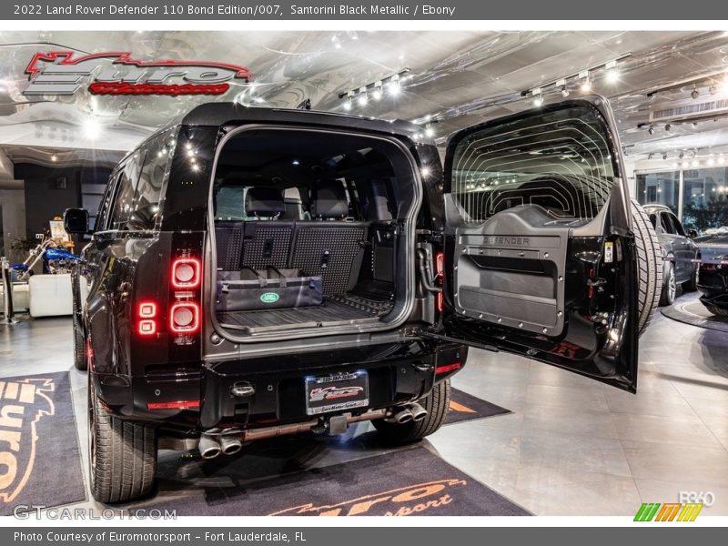 Santorini Black Metallic / Ebony 2022 Land Rover Defender 110 Bond Edition/007