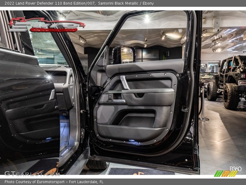 Santorini Black Metallic / Ebony 2022 Land Rover Defender 110 Bond Edition/007