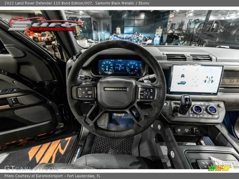  2022 Defender 110 Bond Edition/007 Steering Wheel