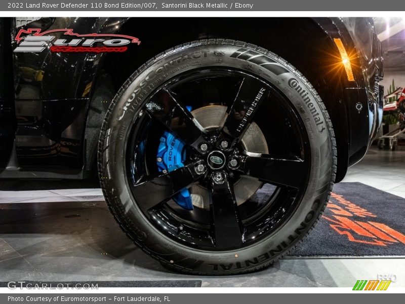  2022 Defender 110 Bond Edition/007 Wheel