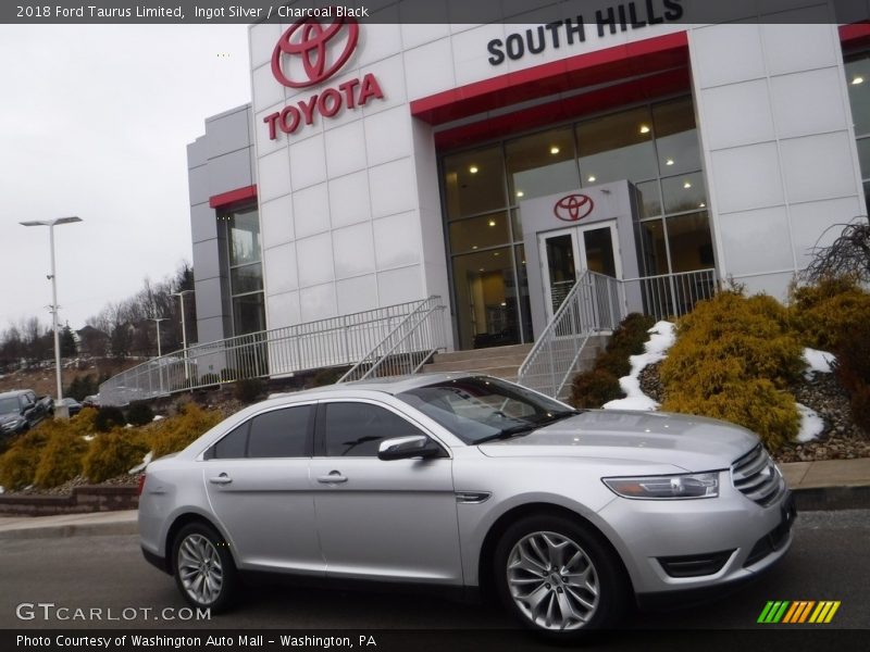 Ingot Silver / Charcoal Black 2018 Ford Taurus Limited