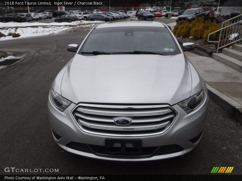 Ingot Silver / Charcoal Black 2018 Ford Taurus Limited