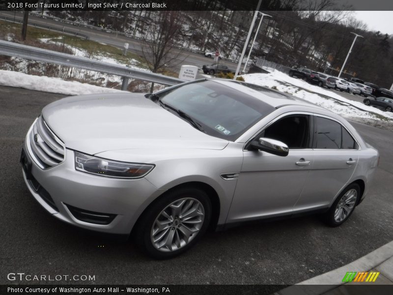 Ingot Silver / Charcoal Black 2018 Ford Taurus Limited