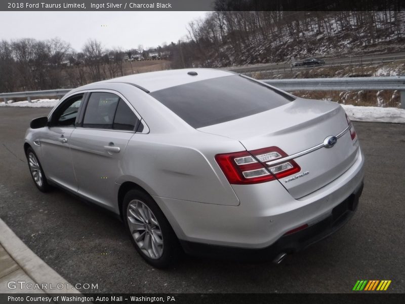 Ingot Silver / Charcoal Black 2018 Ford Taurus Limited
